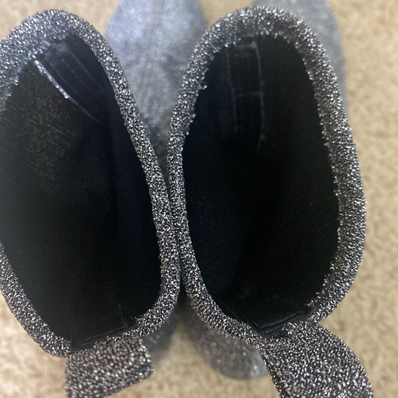 Michael kors NEW silver metallic sock boot stretch fabric heels size 6 - Picture 7 of 12